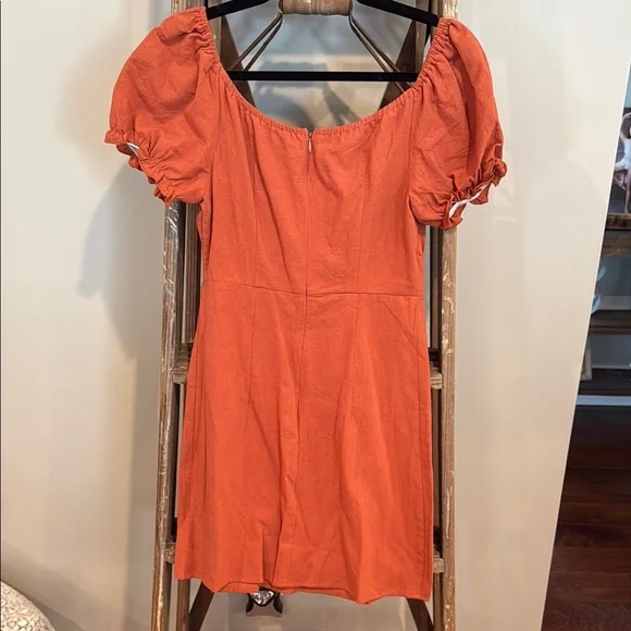 👗Bundle 5/$25👗 Orange Puff Sleeve Women's Top - Picture 3 of 4